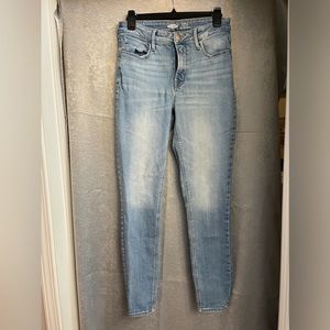 Women’s Old Navy skinny jeans